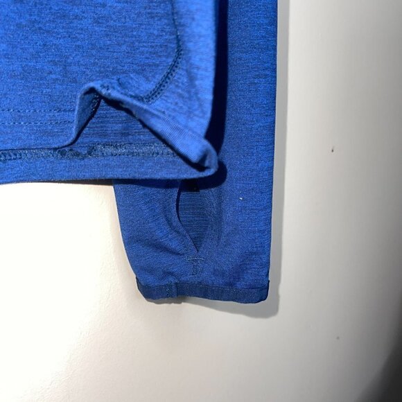 reebok BLUE 1/4 zip long sleeve drifit like material with thumb h… - Picture 2 of 4